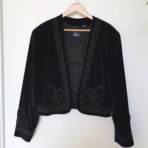 { Vintage } Black Velvet Cropped Boho Folk Blazer